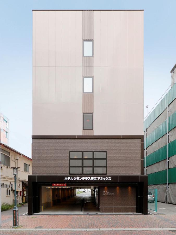 Grand Terrace Annex 3*